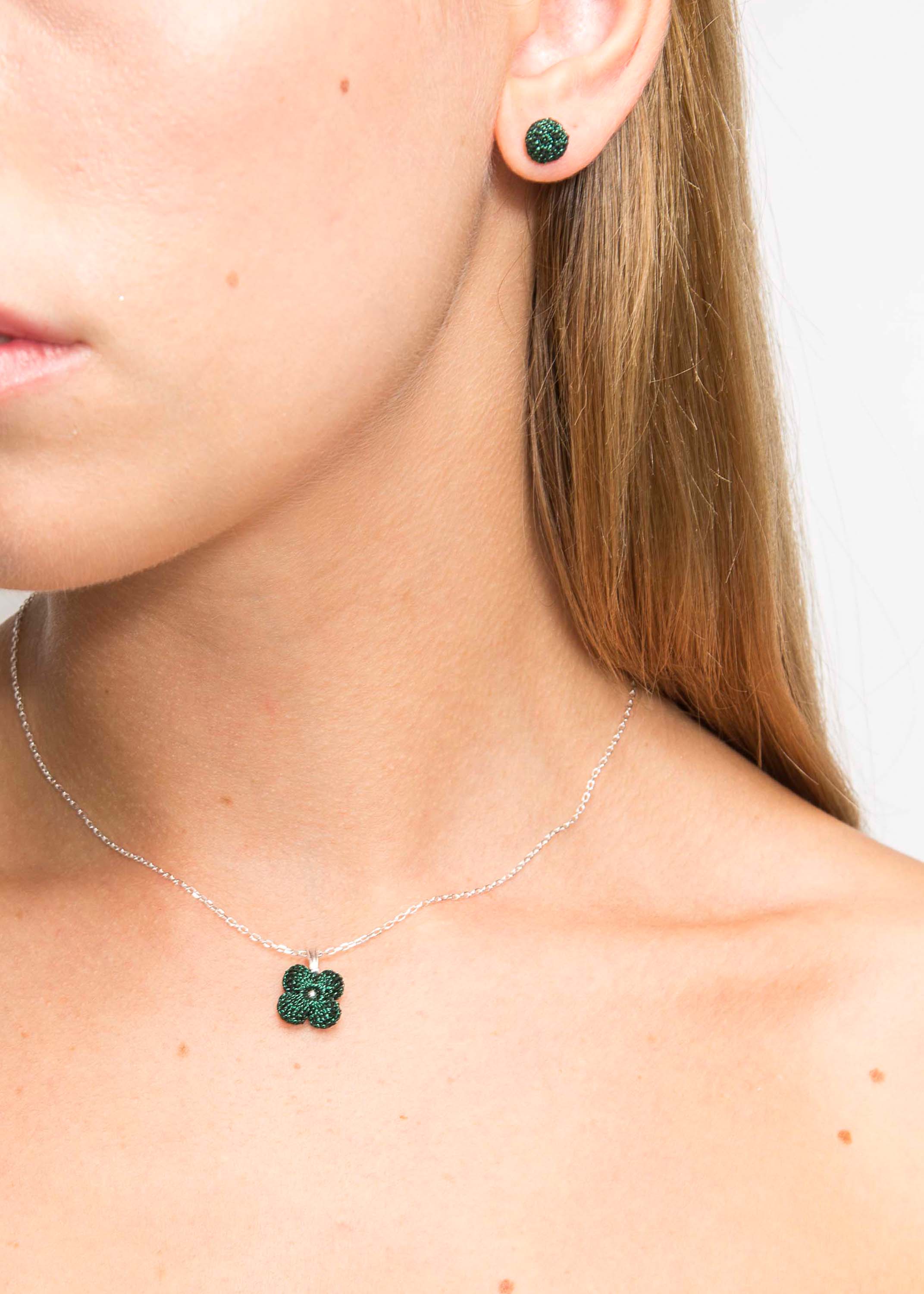 Green Flower Necklace - Everyday Sparkles