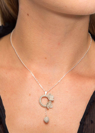 Poetic Flowers Necklace